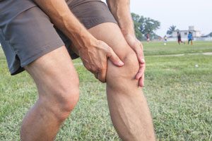 sprained-knee